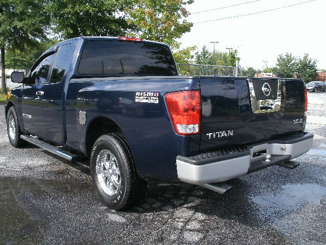 2006 Nissan Titan SE 2WD