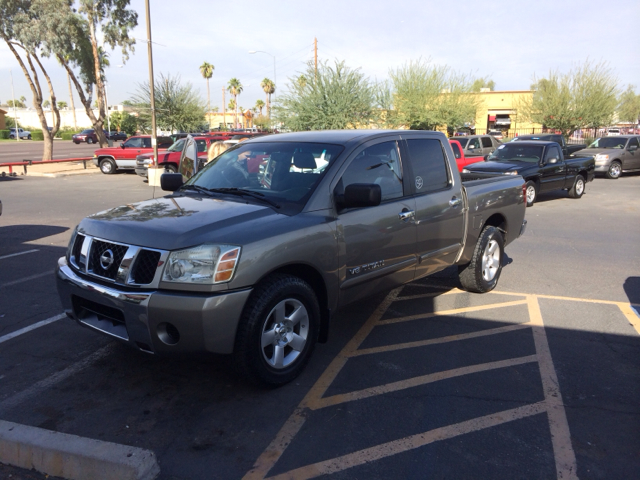 2006 Nissan Titan SLE Z71 Crew Cab Short Bed 4X4