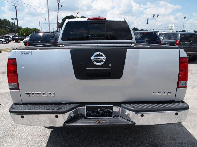 2006 Nissan Titan SE