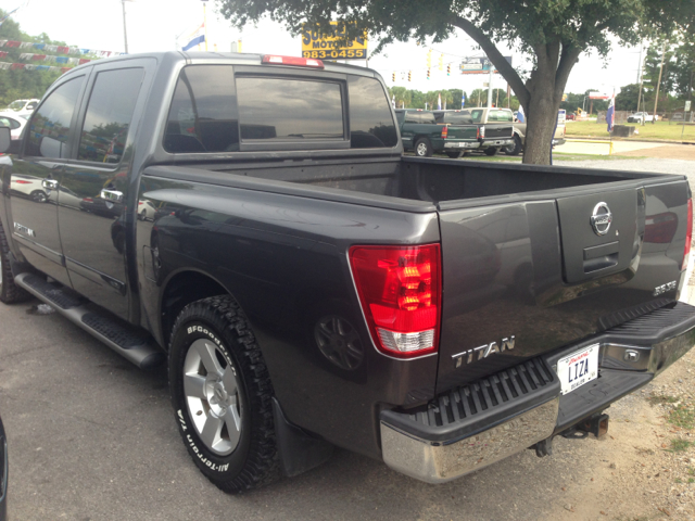 2006 Nissan Titan SLE Z71 Crew Cab Short Bed 4X4