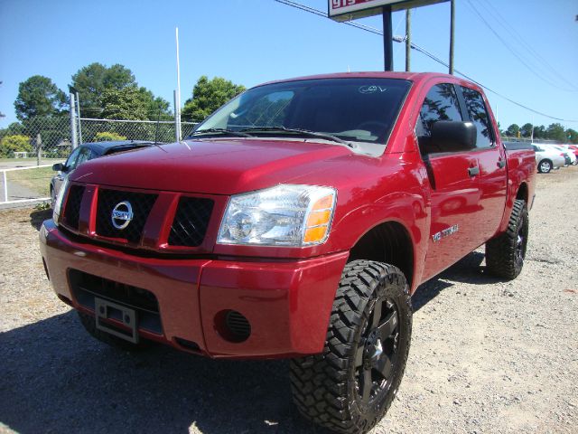 2007 Nissan Titan 4X4 Le3rd Rowone Owner