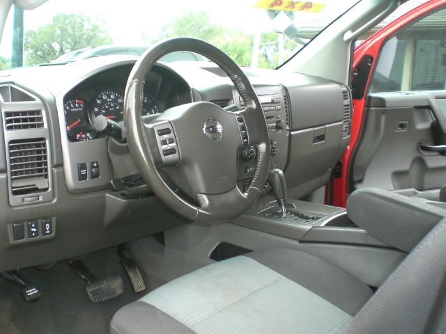 2007 Nissan Titan SE 2WD