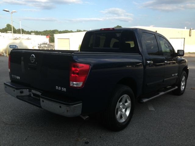 2007 Nissan Titan SE 2WD