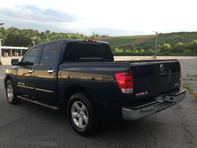 2007 Nissan Titan SE 2WD