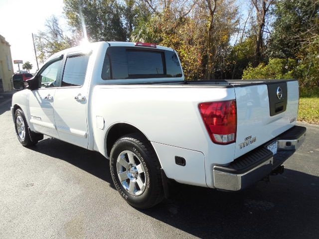 2007 Nissan Titan 4X4 Le3rd Rowone Owner