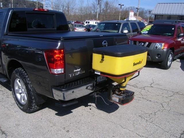 2008 Nissan Titan SE