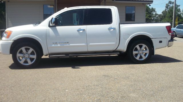 2008 Nissan Titan 4d,ac,pw,sunroof,leather