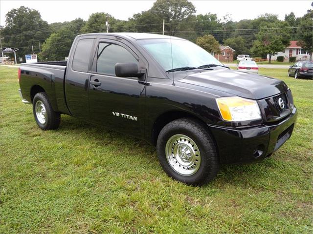 2008 Nissan Titan Unknown