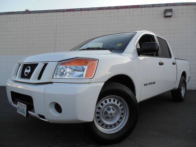 2008 Nissan Titan Base Www.escromotors2.com