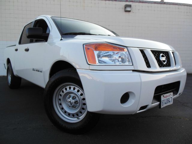 2008 Nissan Titan Base Www.escromotors2.com