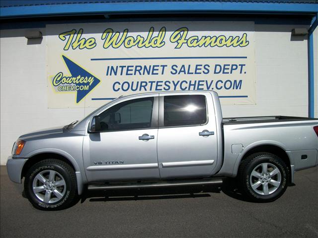 2008 Nissan Titan SE 2WD