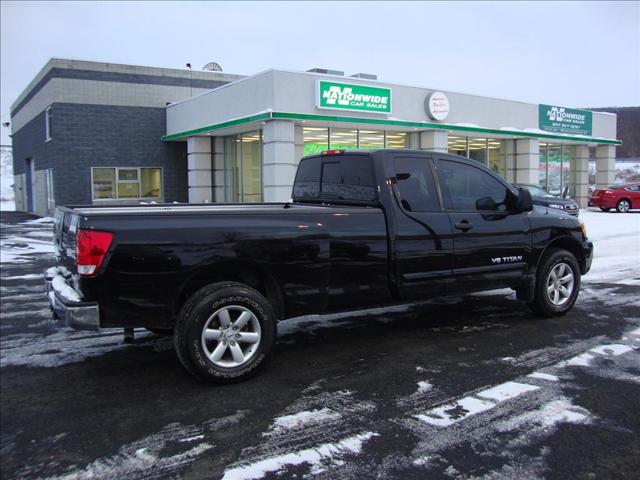 2008 Nissan Titan SE