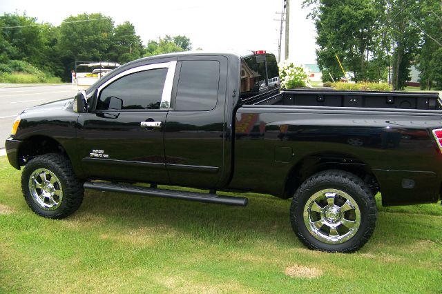 2008 Nissan Titan V-12