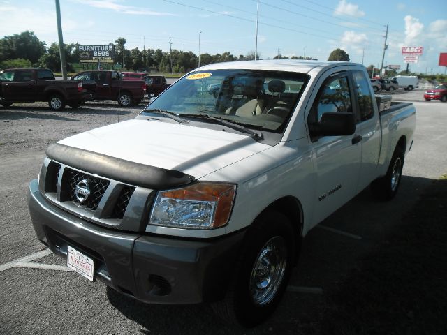 2008 Nissan Titan Luxury R350 4D Utility