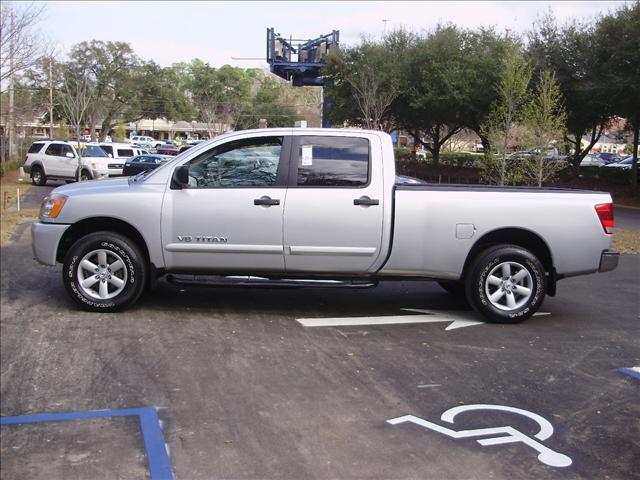 2008 Nissan Titan SE