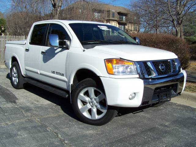 2008 Nissan Titan 2500 High Roof 158 WB