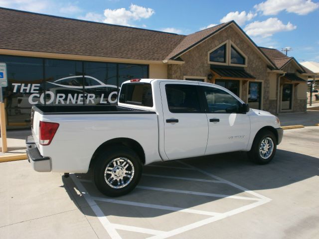 2008 Nissan Titan Base Www.escromotors2.com