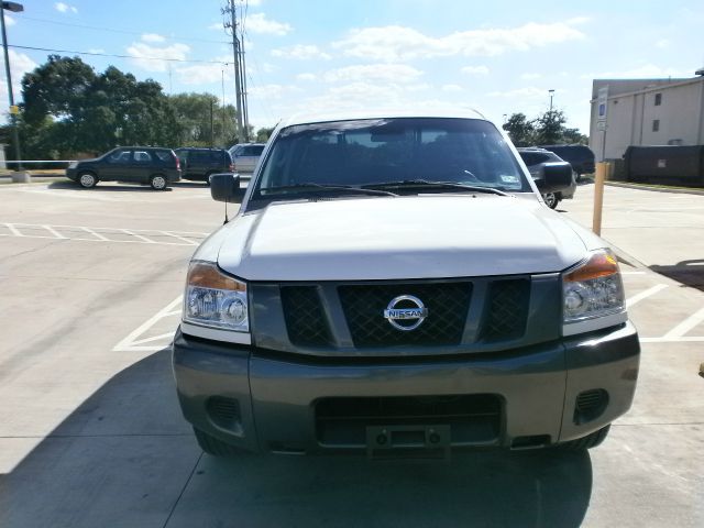 2008 Nissan Titan Base Www.escromotors2.com