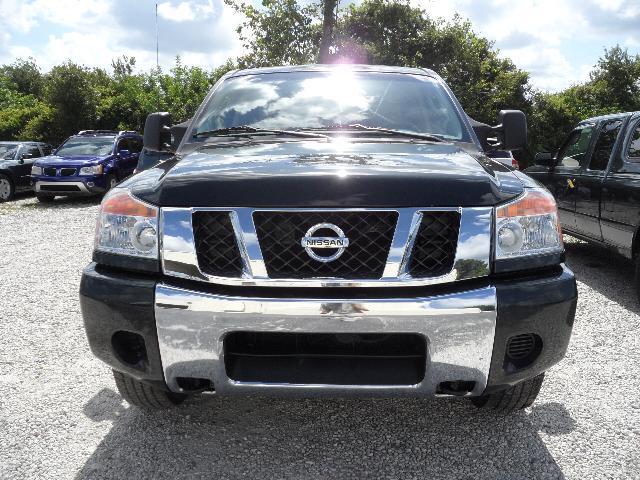 2008 Nissan Titan LX Minivan