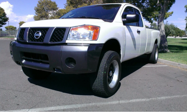 2008 Nissan Titan Hybrid/touring