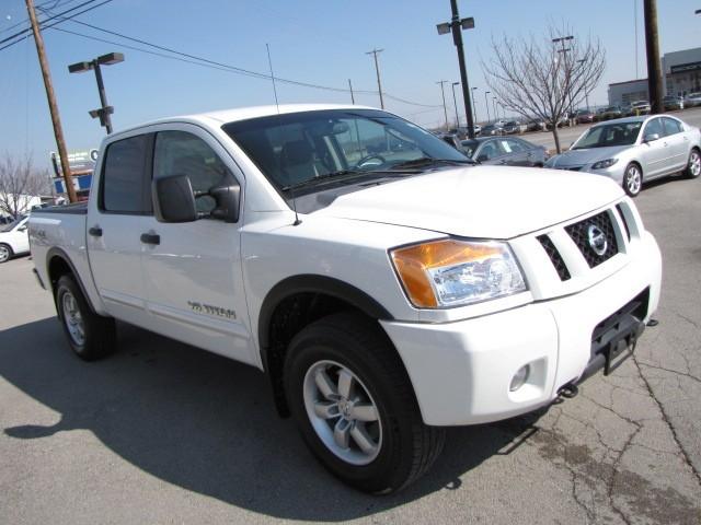 2008 Nissan Titan LX Minivan