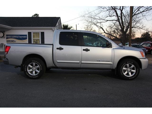 2008 Nissan Titan GLS