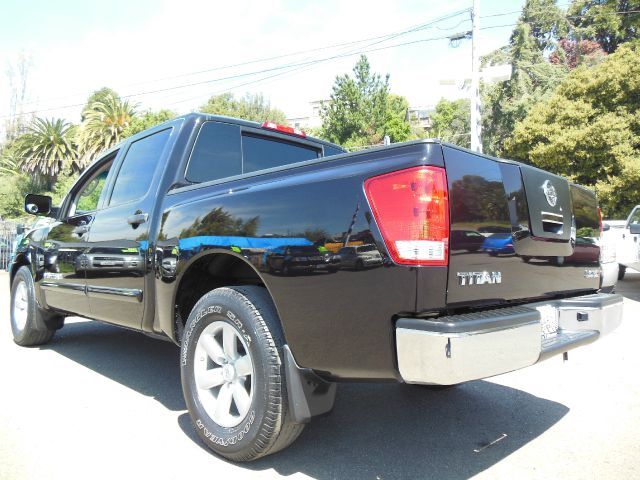 2009 Nissan Titan Base Www.escromotors2.com