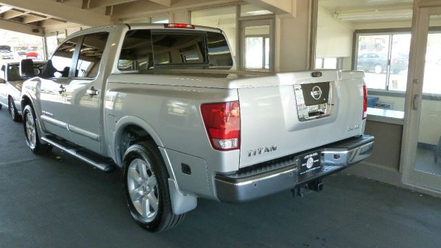 2009 Nissan Titan 4d,ac,pw,sunroof,leather