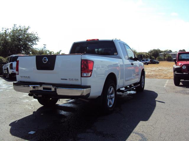 2010 Nissan Titan SE