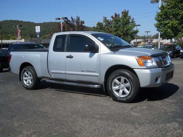 2010 Nissan Titan SE