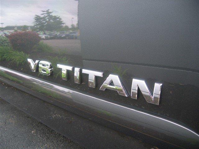 2010 Nissan Titan SE