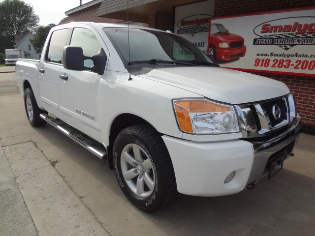 2010 Nissan Titan Base Www.escromotors2.com