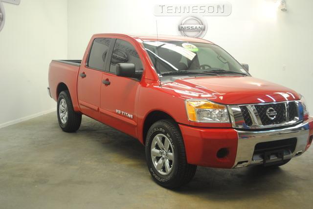 2012 Nissan Titan 4.6L Eddie Bauer