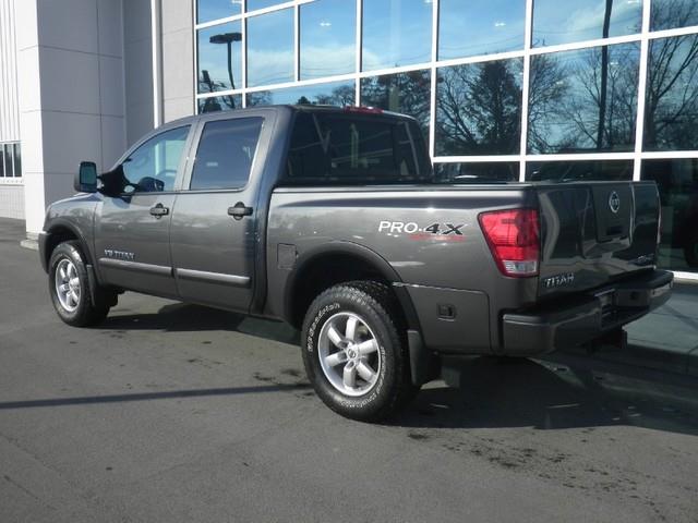 2012 Nissan Titan LX Minivan