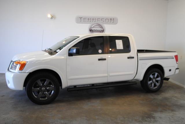 2012 Nissan Titan 4.6L Eddie Bauer