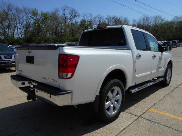 2013 Nissan Titan LS S