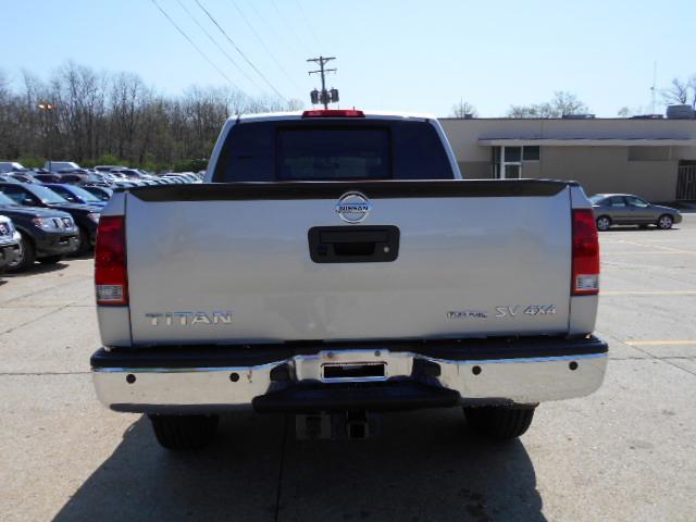 2013 Nissan Titan 4.6L Eddie Bauer