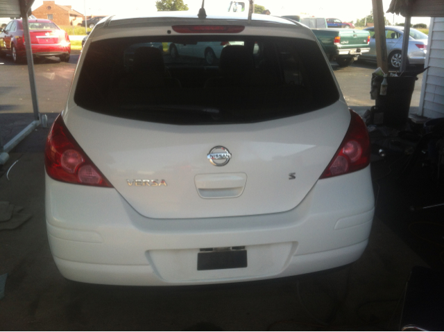 2007 Nissan Versa E43