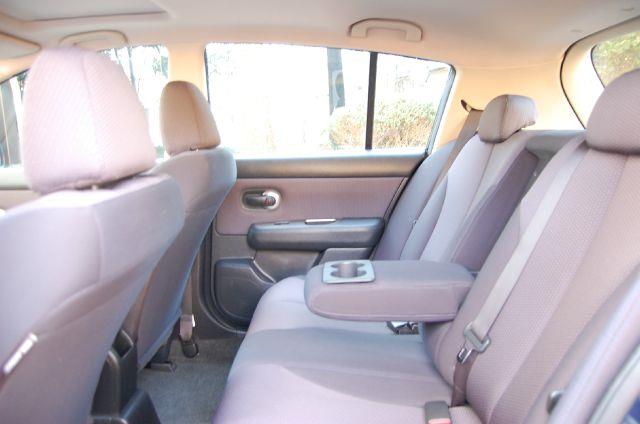 2007 Nissan Versa E43