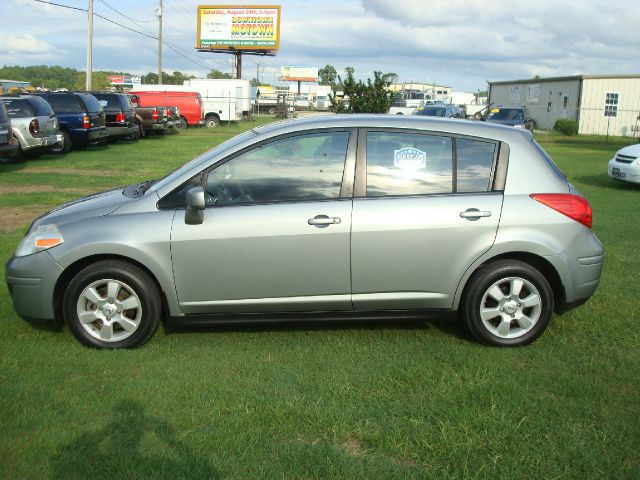 2007 Nissan Versa Limited Access Cab 4WD