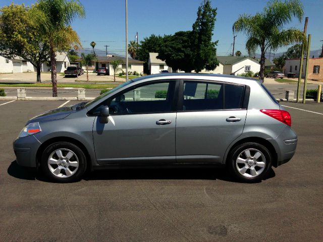 2007 Nissan Versa Limited Access Cab 4WD