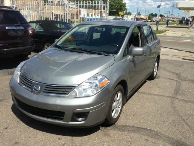 2007 Nissan Versa 1500 SLE 4WD