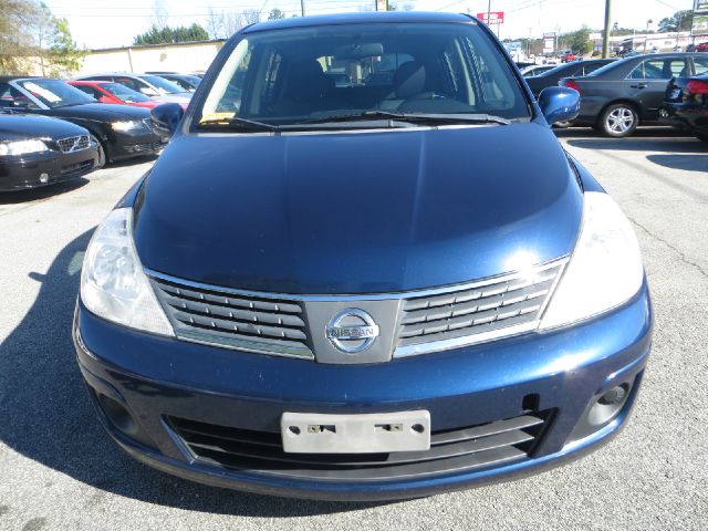 2007 Nissan Versa Limited Access Cab 4WD