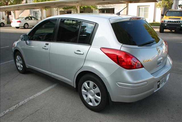 2007 Nissan Versa Unknown