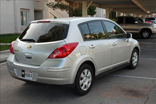 2007 Nissan Versa Unknown