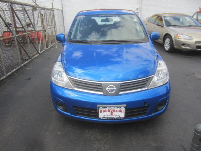 2007 Nissan Versa SR5 E. Cab 4x4 V8