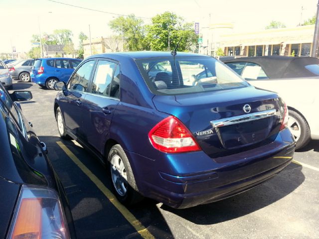 2007 Nissan Versa 1500 SLE 4WD