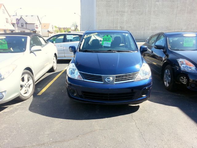 2007 Nissan Versa 1500 SLE 4WD