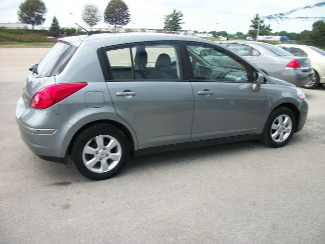 2007 Nissan Versa Limited Access Cab 4WD