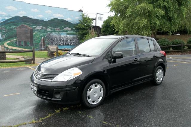 2007 Nissan Versa E43